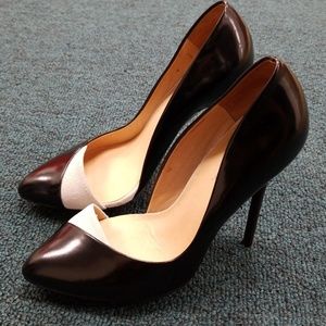 L.A.M.B two toned stiletto pump 4"